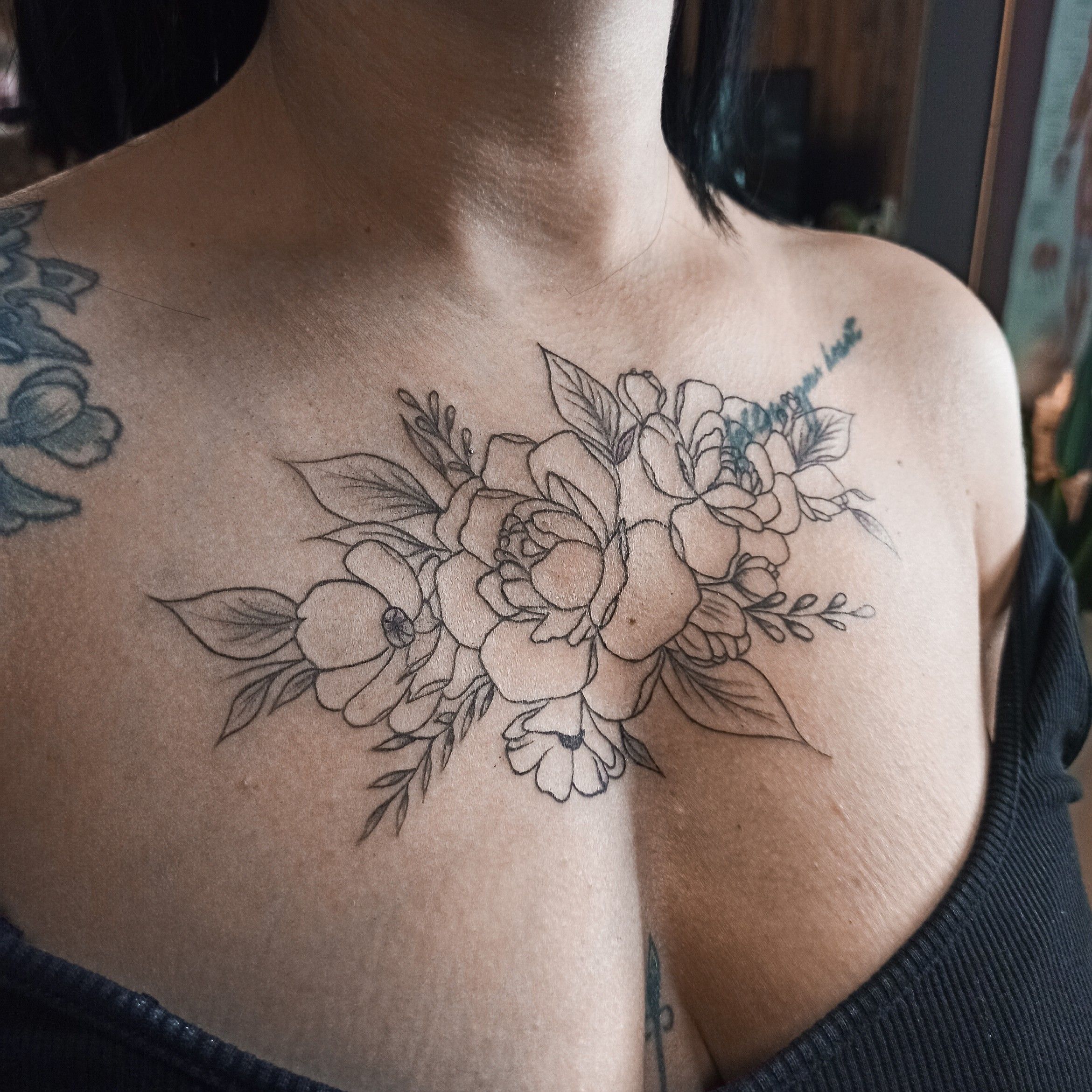 Portfolio usługi Tatuaż minimalistyczny (zatwierdzenie szkicu)