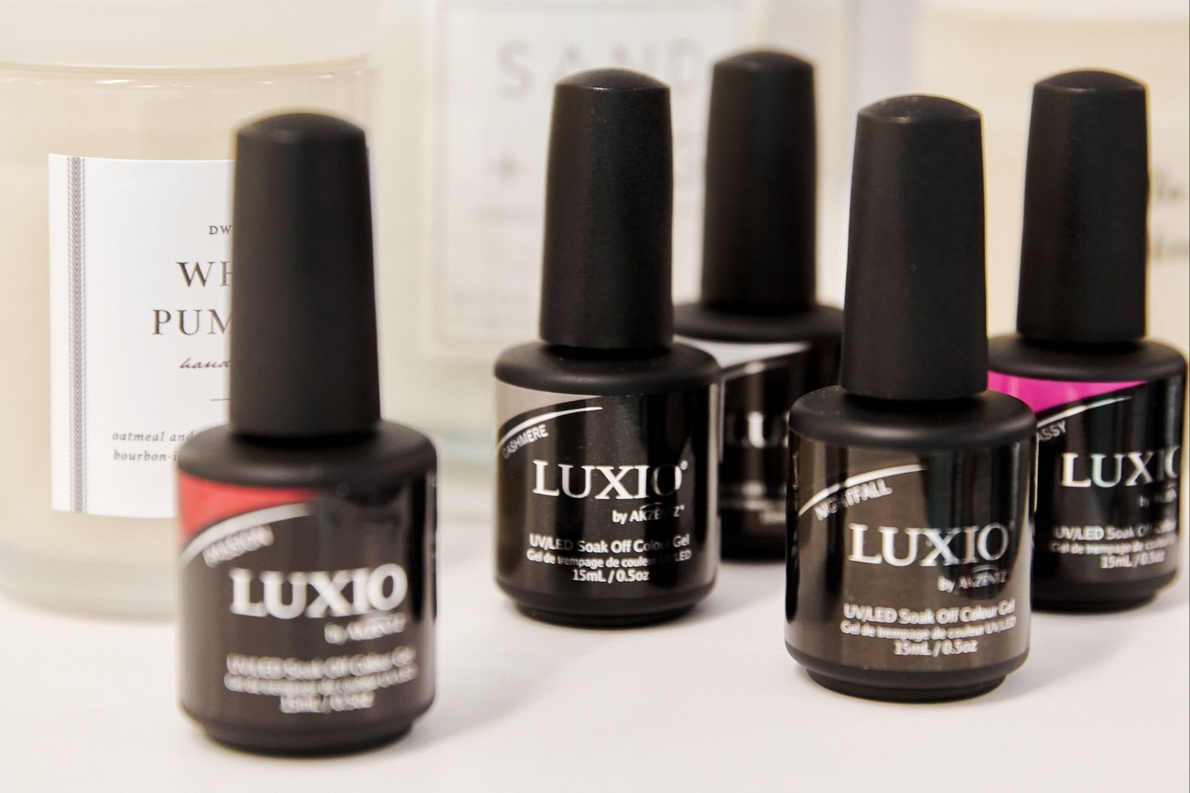 Portfolio usługi Wzmocnienie żel lub akryl+manicure hybrydowy LUXIO