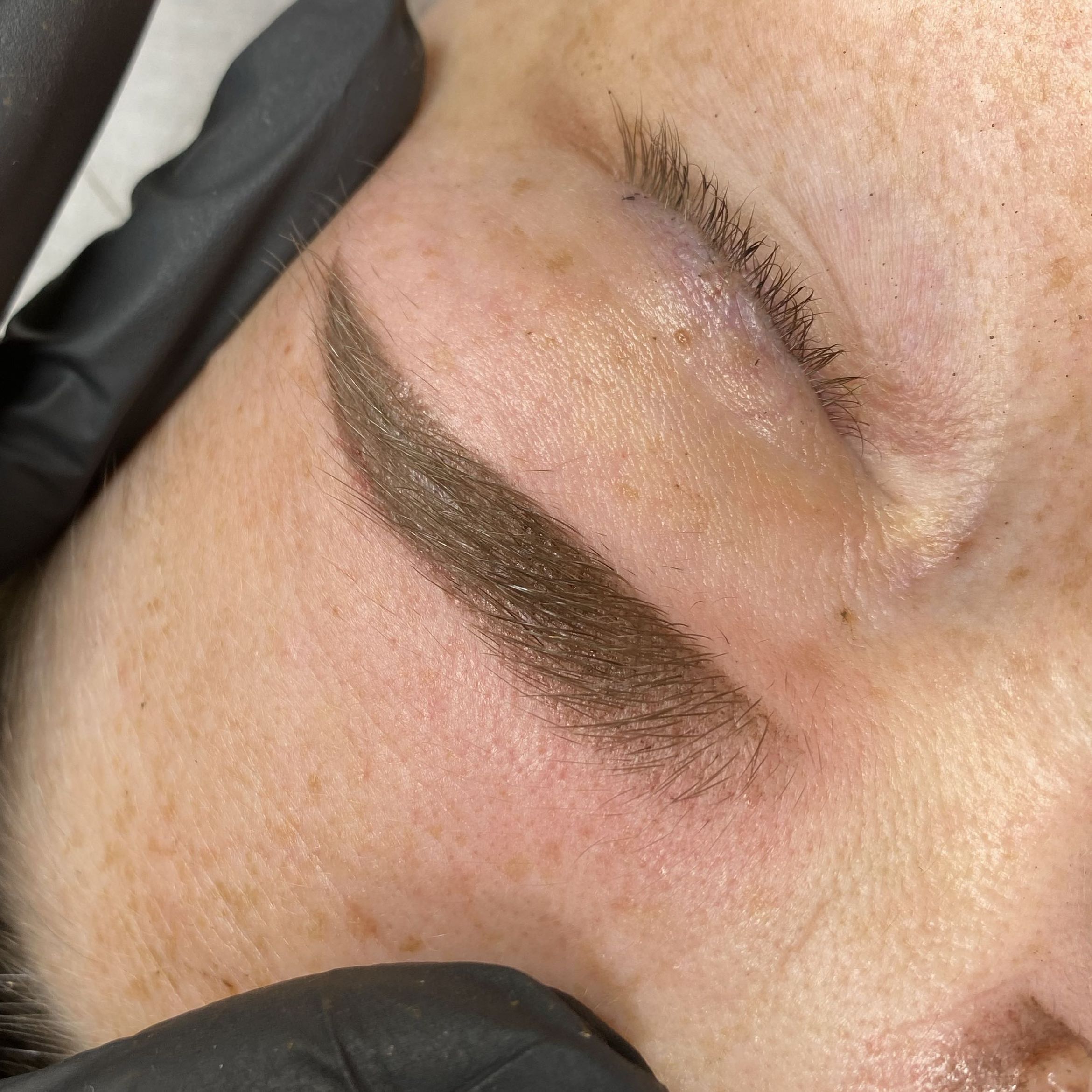 Portfolio usługi Makijaż permanentny brwi - metoda OMBRE