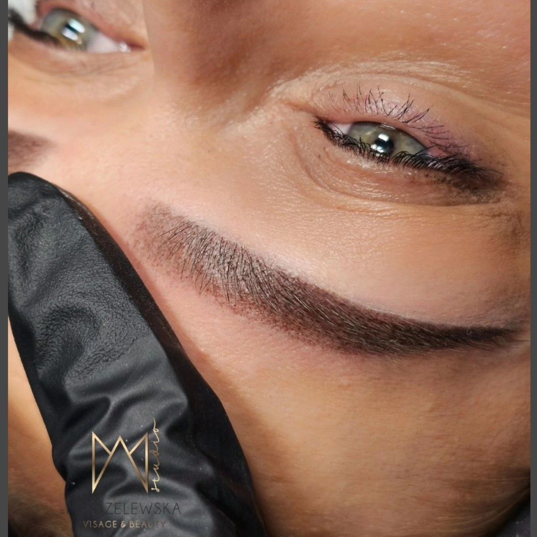 Portfolio usługi Makijaż permanentny brwi