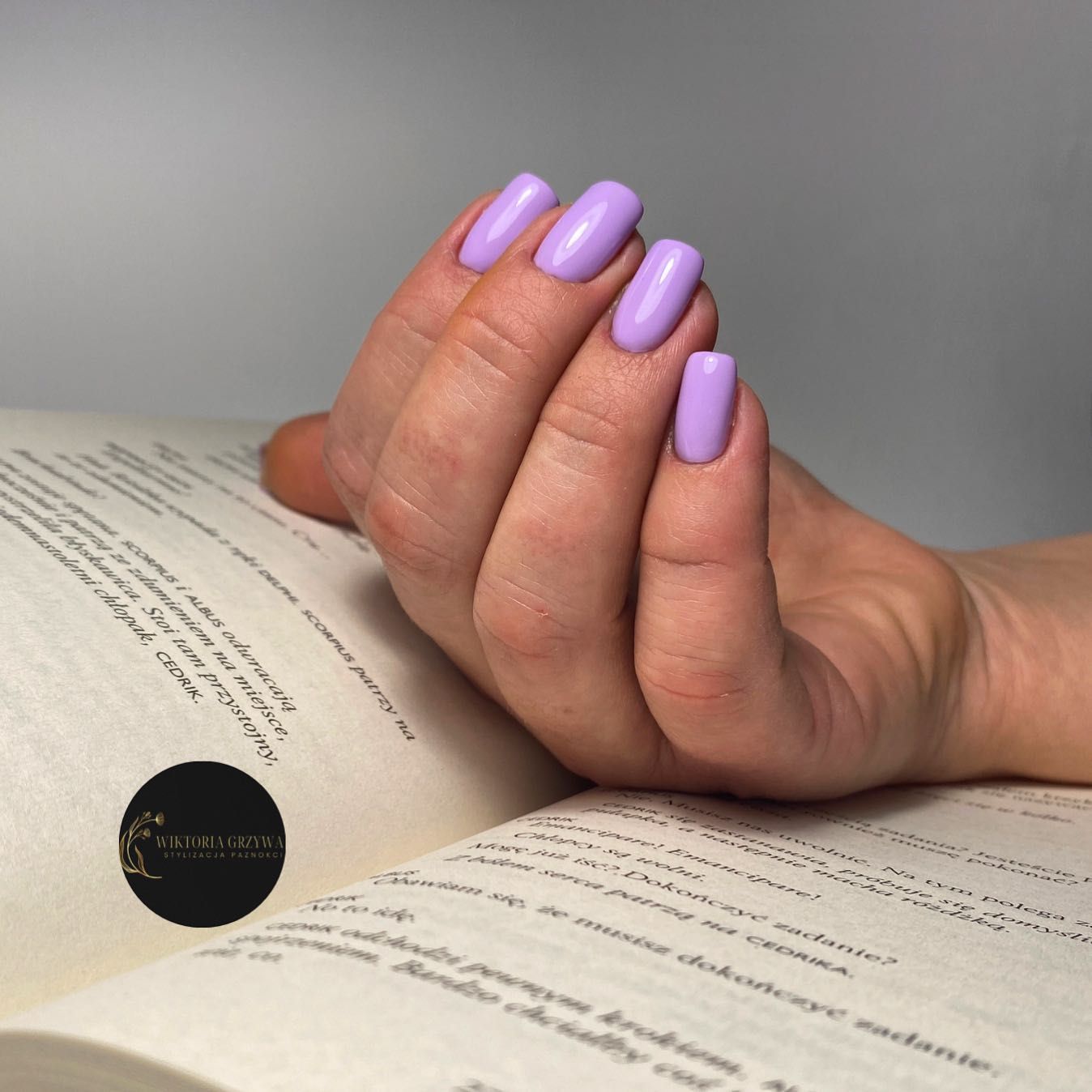 Portfolio usługi Manicure hybrydowy 1 kolor, długie paznokcie
