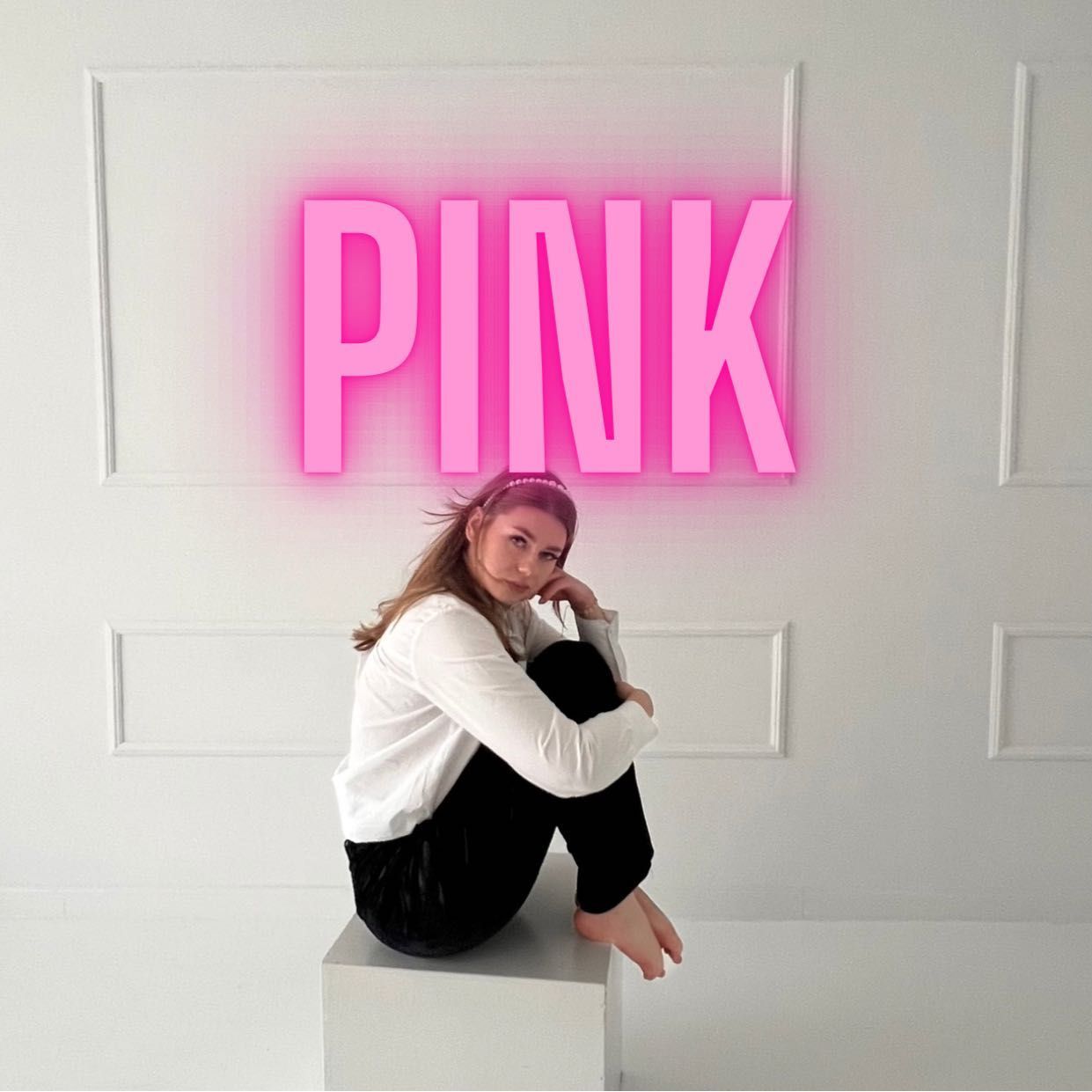 Pink Studio, Jana Pawła II 13, F, 67-100, Nowa Sól