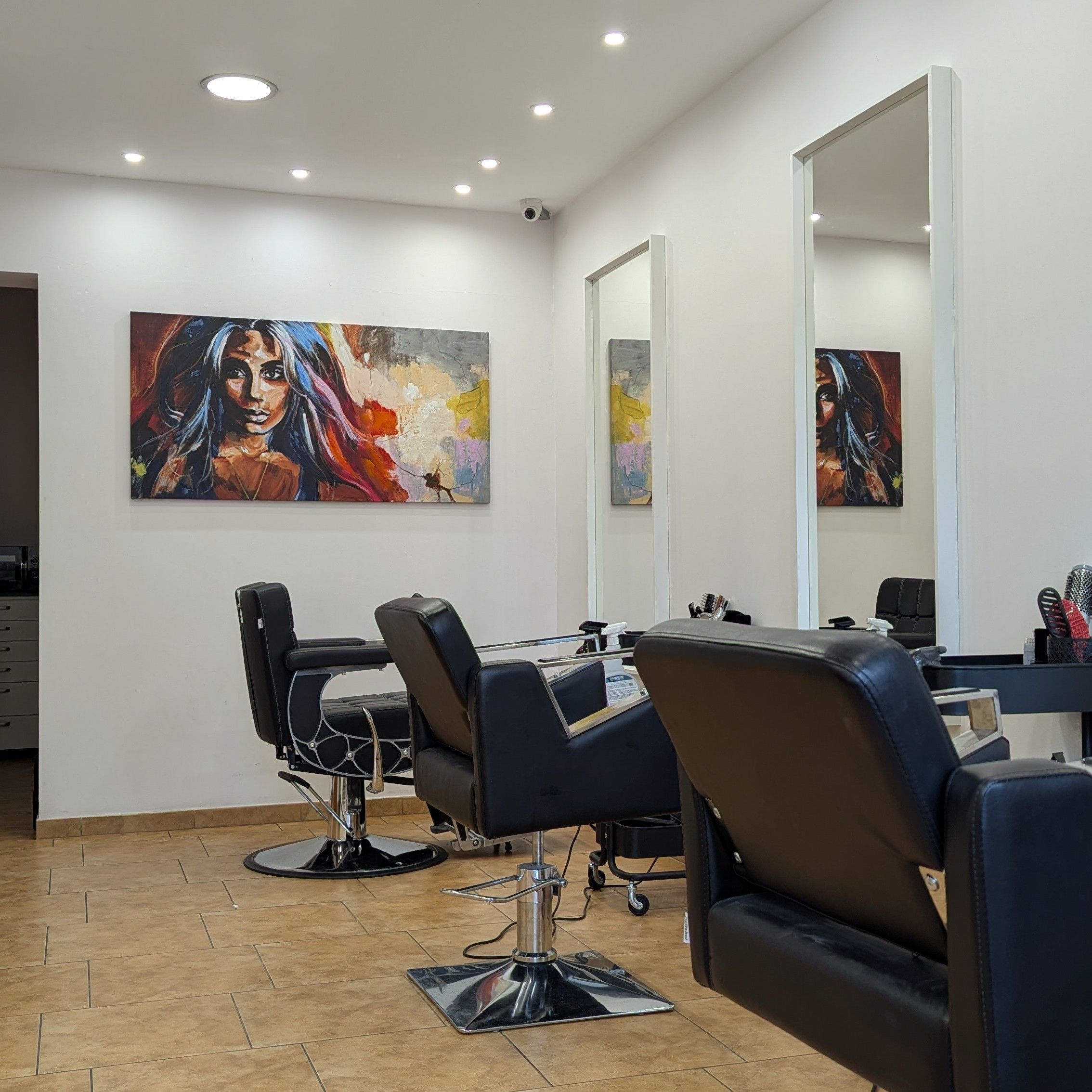 Salon Fryzjerski Persona, Przemiarki 23, Persona Salon Fryzjerski Lokal 11, 30-384, Kraków, Podgórze