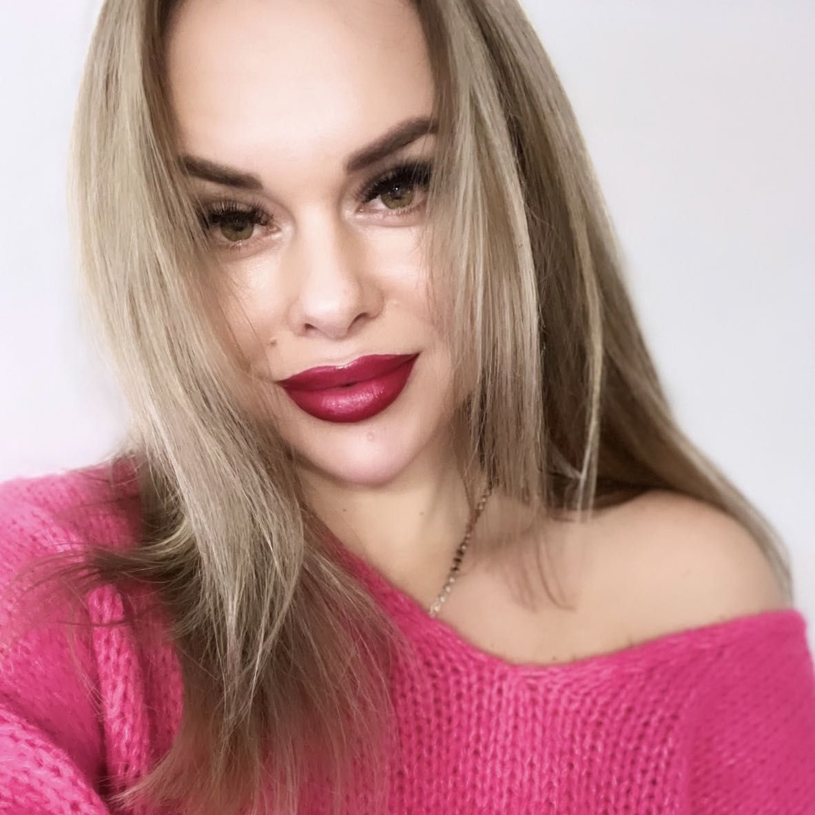 Viktoriіa Rusakova - Beauty Studio  BEAUTYFUL GIRLS