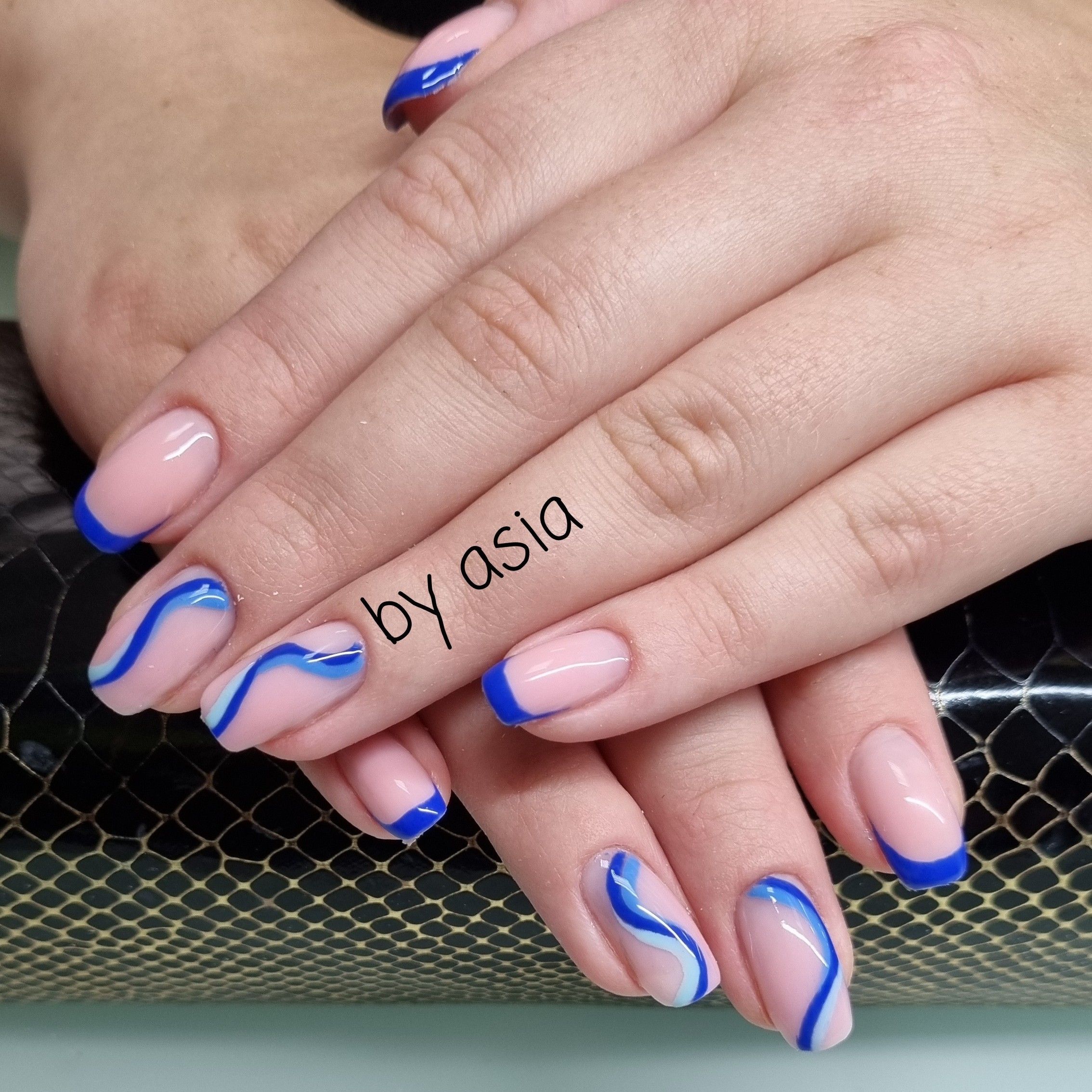 Portfolio usługi manicure hybrydowy zwykły (1 kolor)