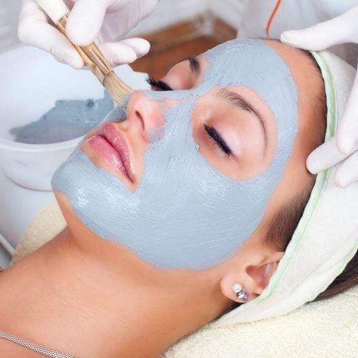 Portfolio usługi Masaż twarzy + Presoterapia