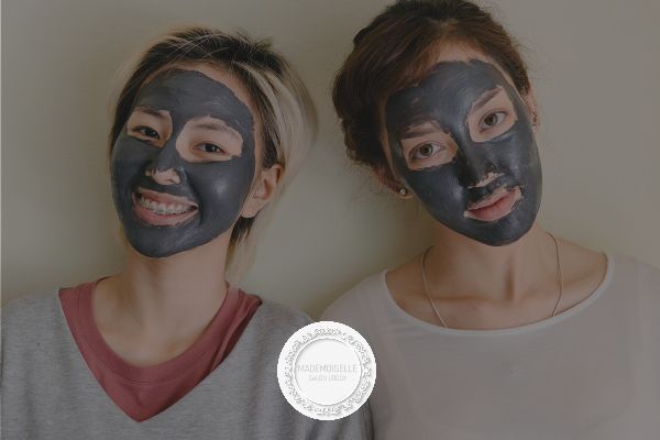 Portfolio usługi Masaż twarz, szyja, dekolt+ampułka+maska kremowa