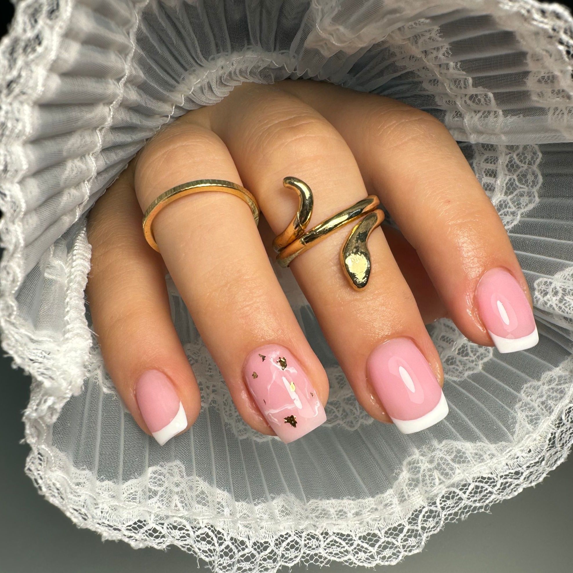 Julia Nails, Emilii Gierczak, 32Е, 70-825, Szczecin