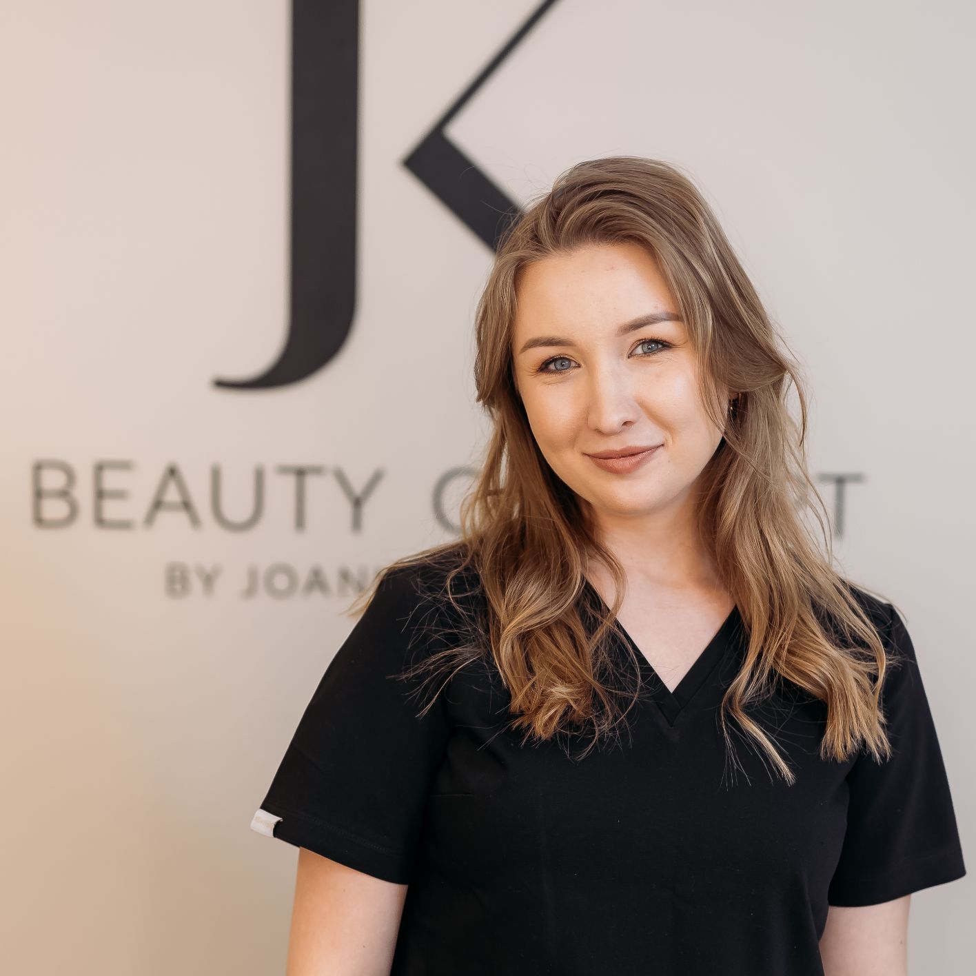 Joanna Komenda Beauty Concept, Stanisława Klimeckiego 8A, /89, klatka J, 3 piętro, 30-705, Kraków, Podgórze