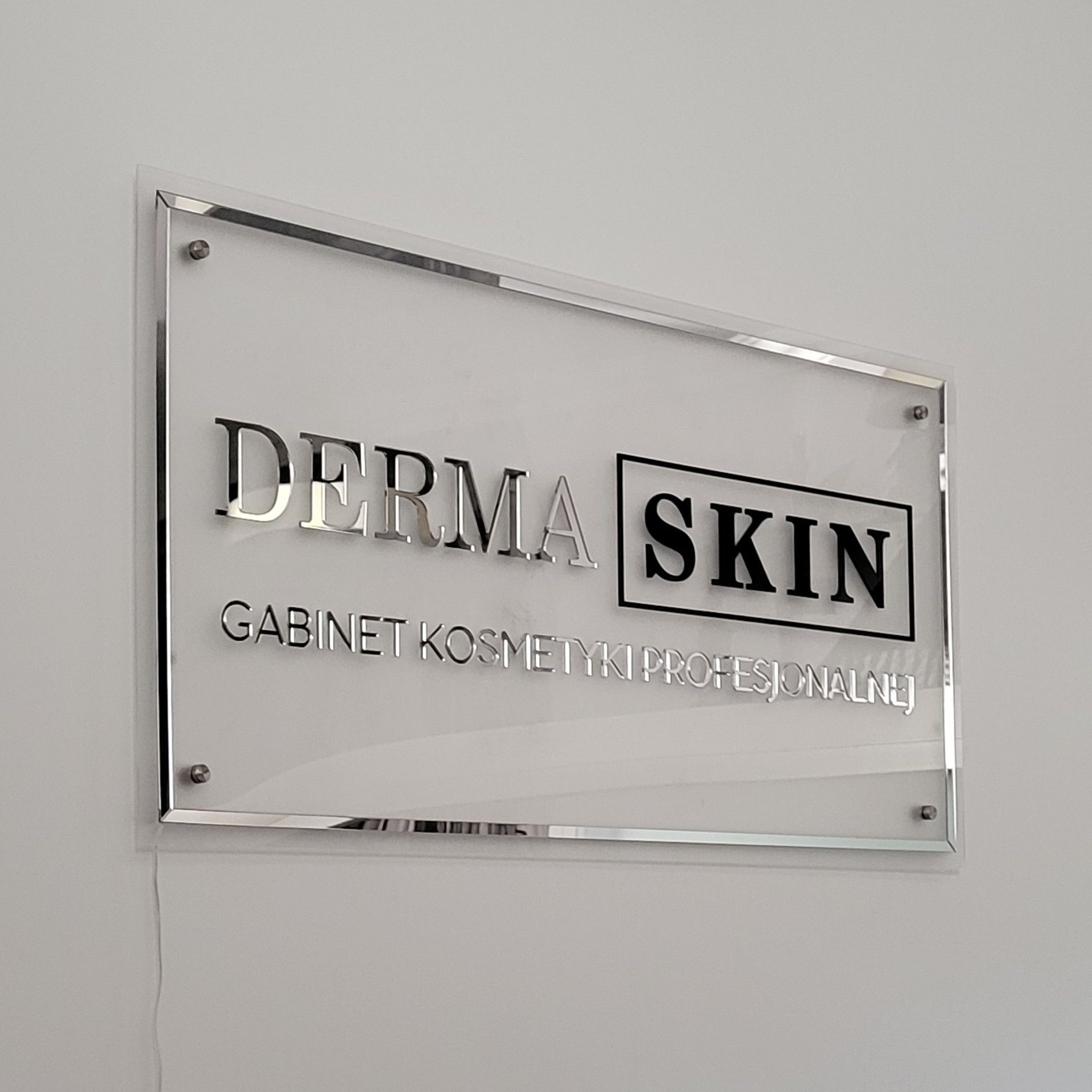 DermaSkin Gabinet Kosmetyki Profesjonalnej, Książąt Opolskich, 5-7/1C, 45-005, Opole