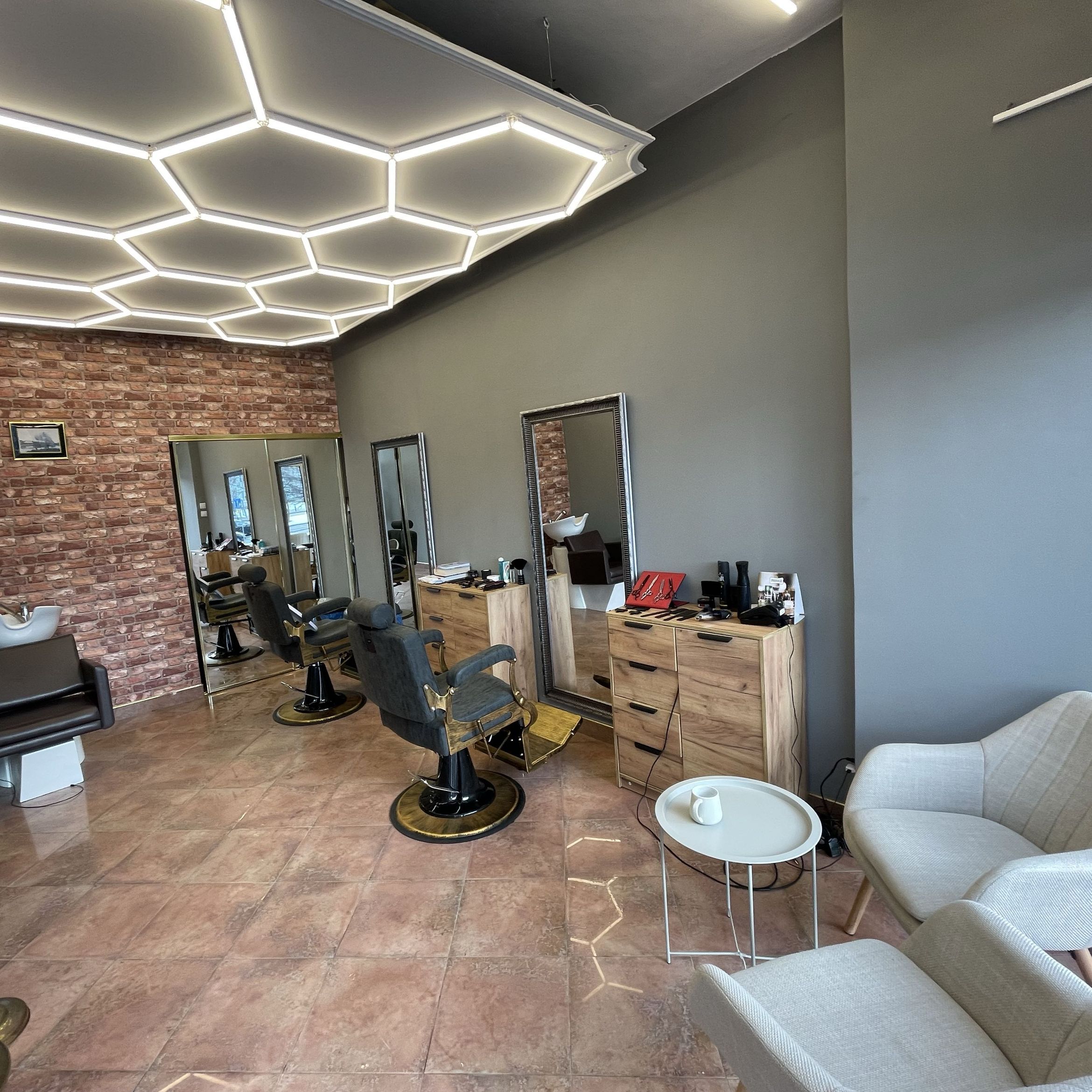 MAZO&D BARBERSHOP, Leszno 34/36, 01-199, Warszawa, Wola