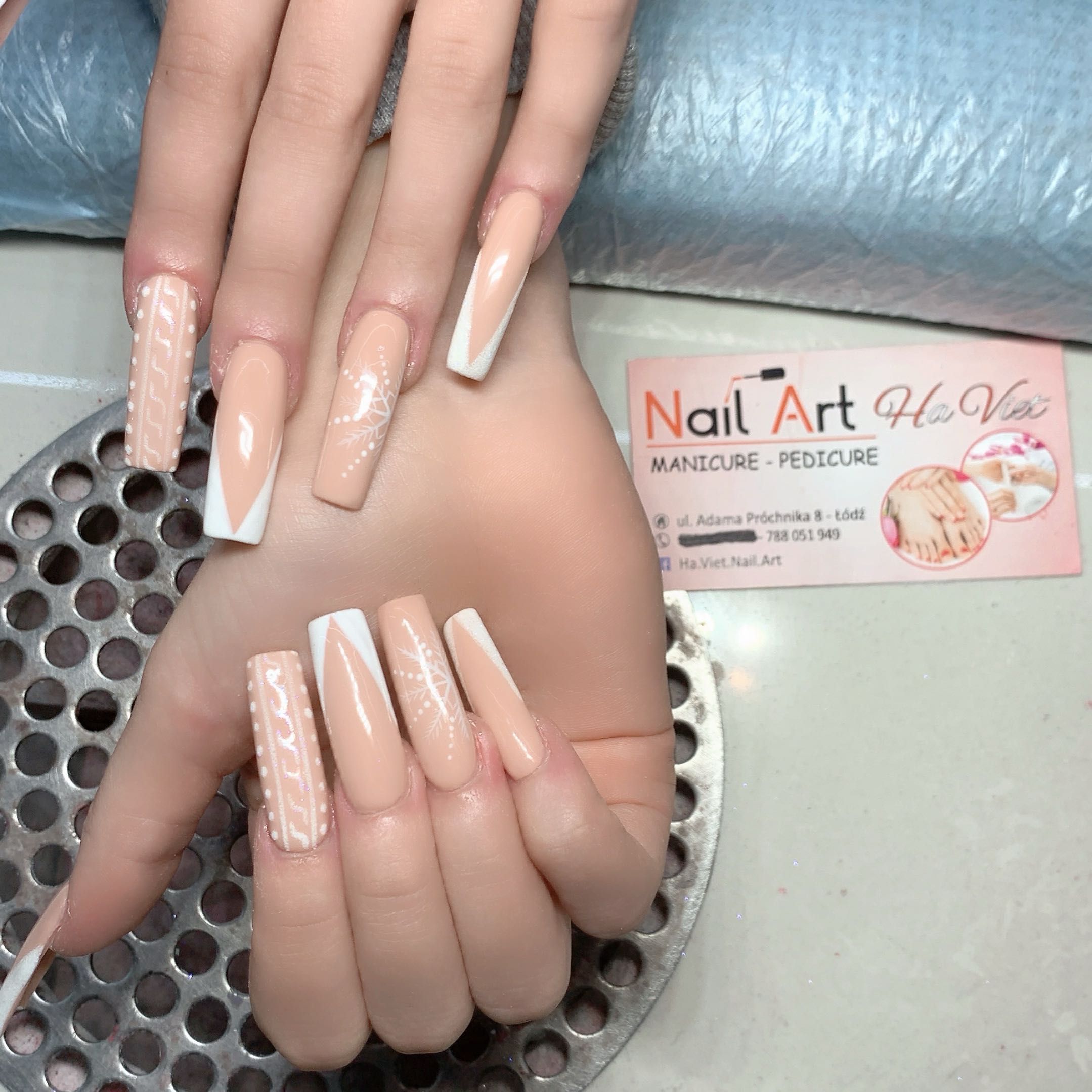 Nailsart, Adama Próchnika 8, 90-001, Łódź