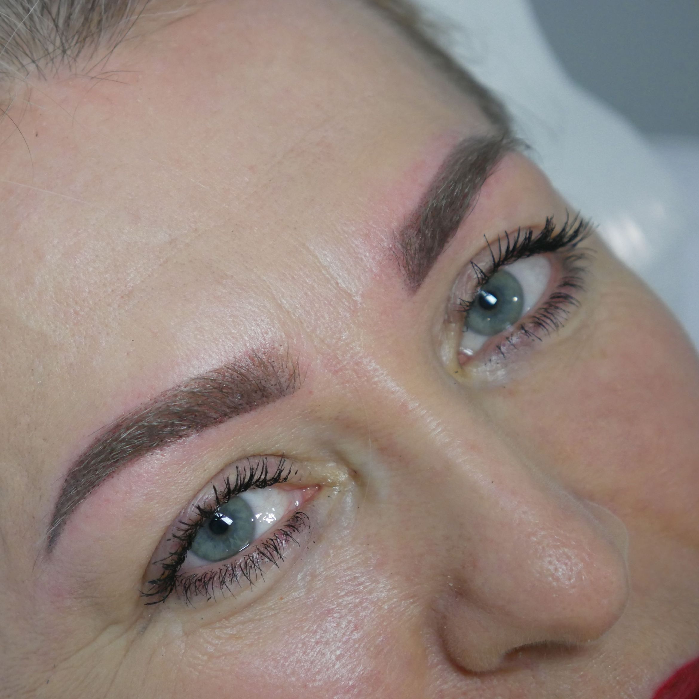 Portfolio usługi Makijaż permanentny brwi metodą Ombre/Powder Brows