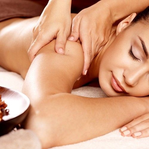 Portfolio usługi Body massage with spa oil