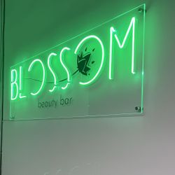 Blossom Beauty Bar, Ul. A. Struga 26, 90-530, Łódź, Polesie