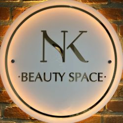 NK Beauty Space, ulica Stawowa, 9, Fryzjerskie studio „U Doroty”, 50-018, Wrocław