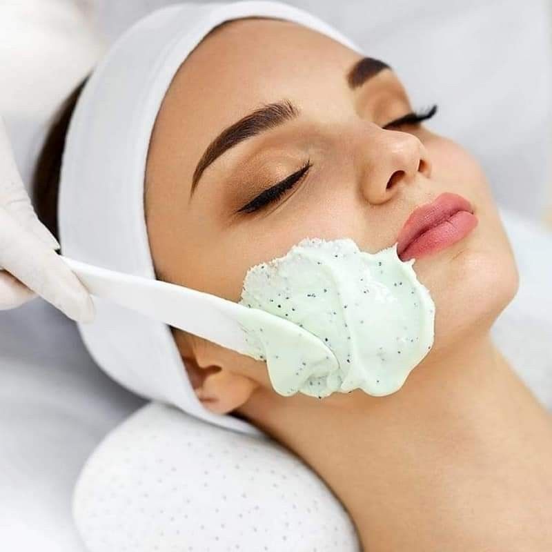 Portfolio usługi Oczyszczanie twarzy ultradźwiękowe +sonof+ maską