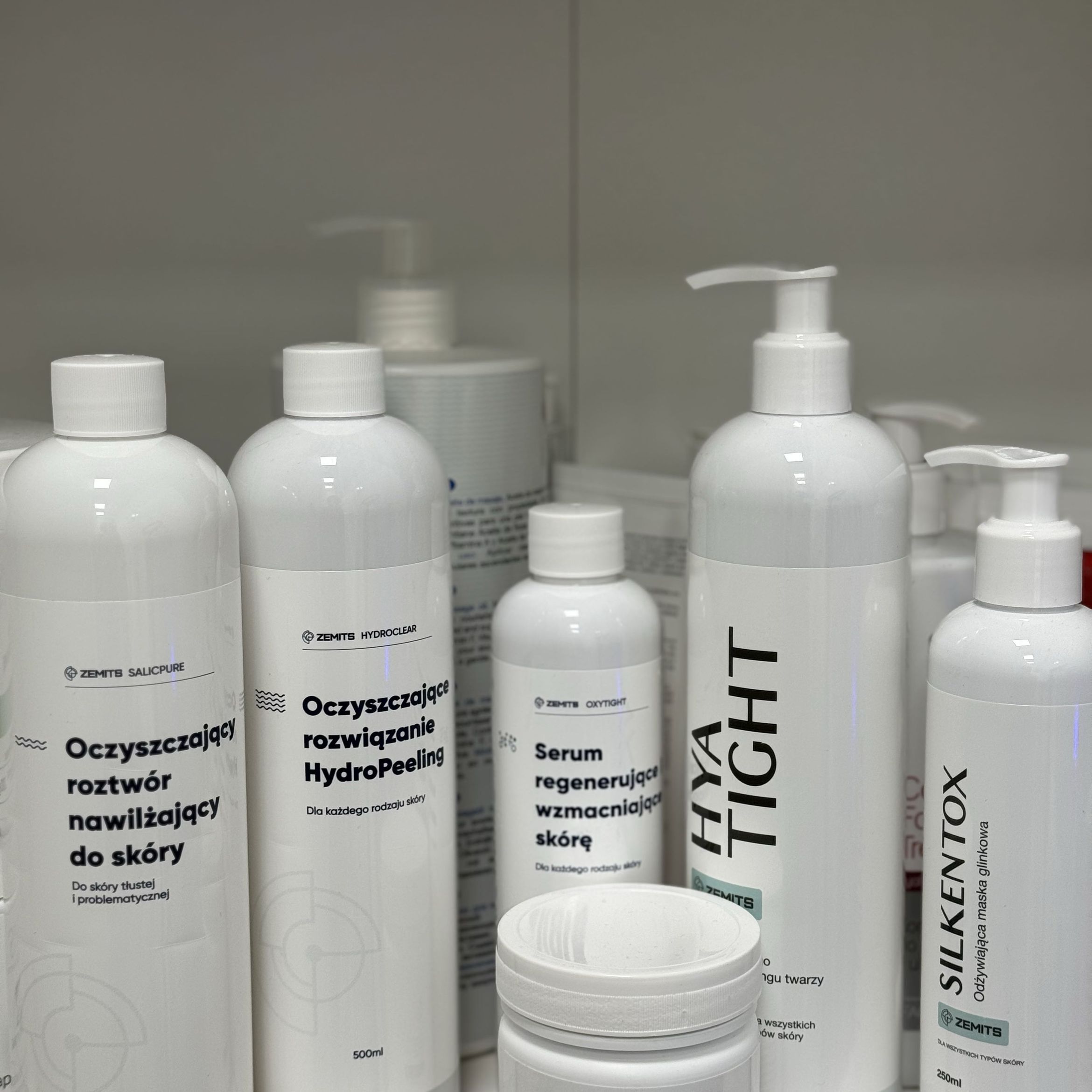 Portfolio usługi Oczyszczanie Wodorowe ZEMITS twarz,szyja 6 etapów