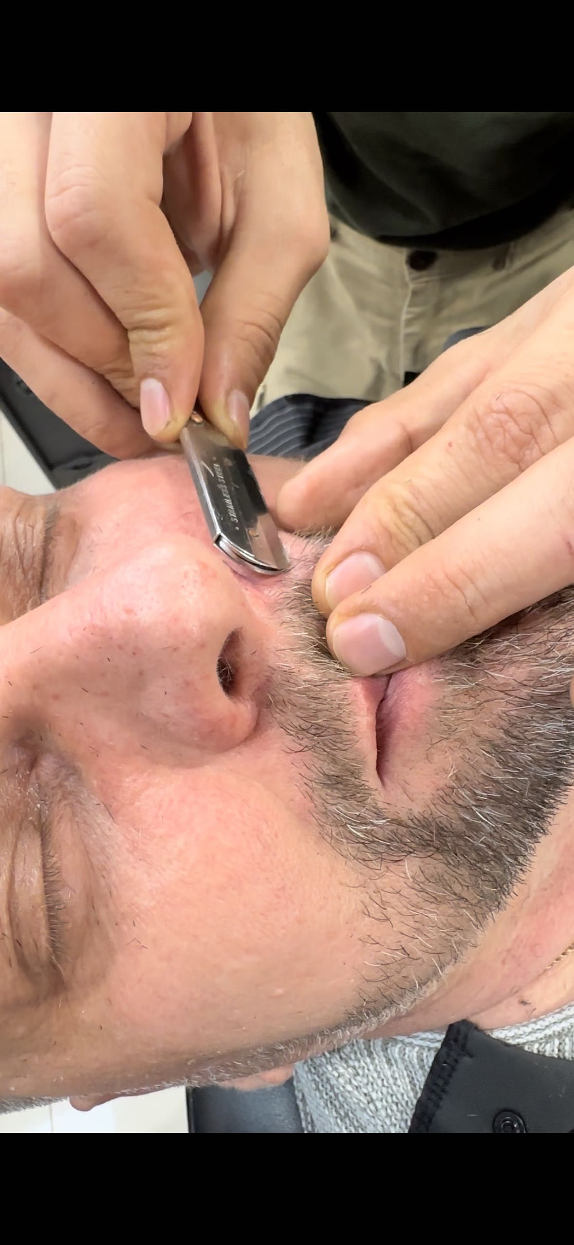 Portfolio usługi Combo BARON (strzyżenie brody i włosów, brwi ,nos)