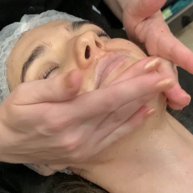 Portfolio usługi Masaż twarzy