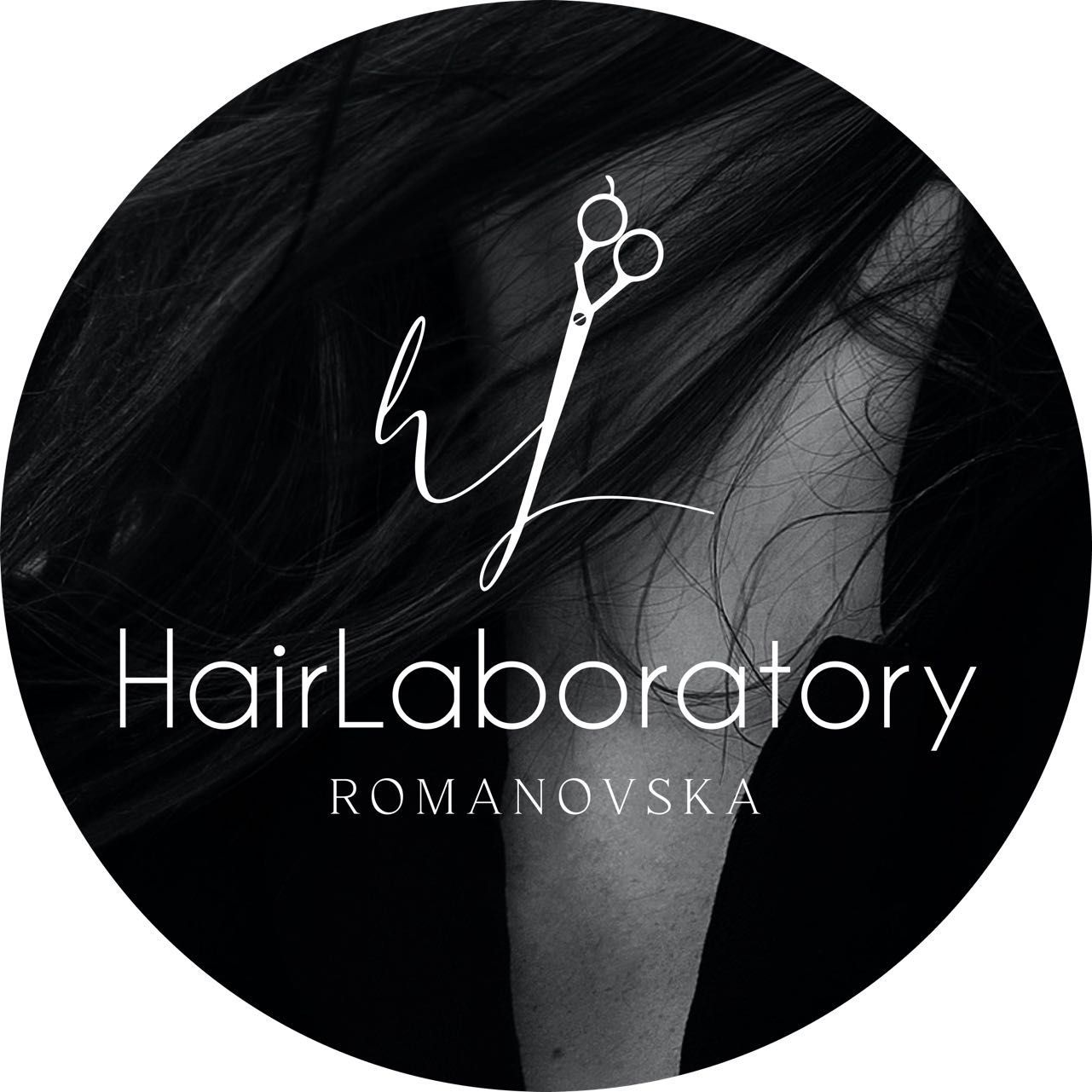 Hair Laboratory Romanovska, gen. Romualda Traugutta 122, Wejście od głównej ulicy, zlewa od kancelarii adwokackiej, 50-420, Wrocław, Krzyki