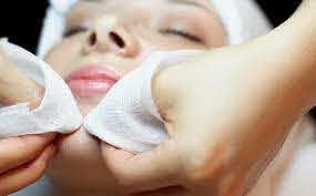 Portfolio usługi Oczyszczanie lecznicze (manualne) twarzy lub pl...