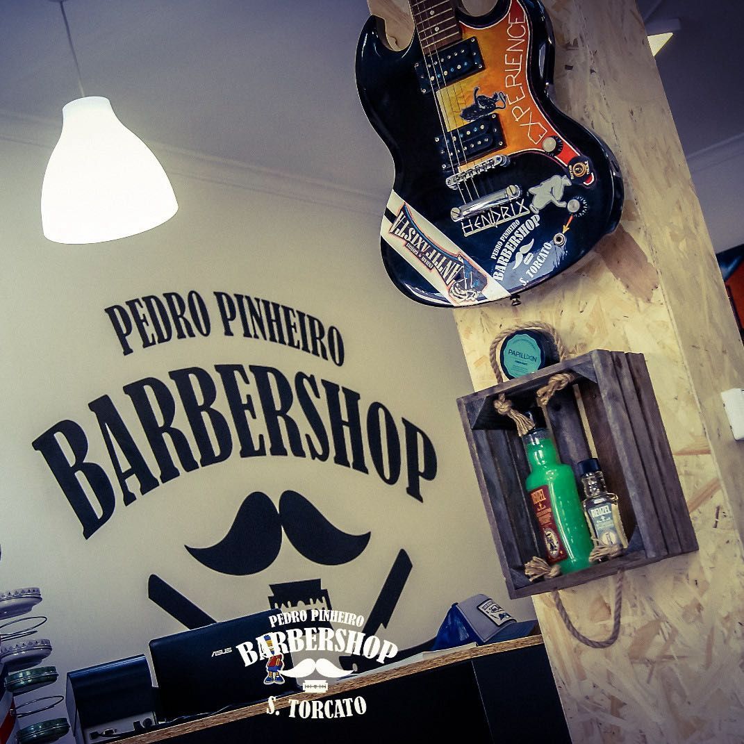 Pedro Pinheiro Barbershop, Rua Padre Arieira, são torcato, 791, 4800-868, Guimarães