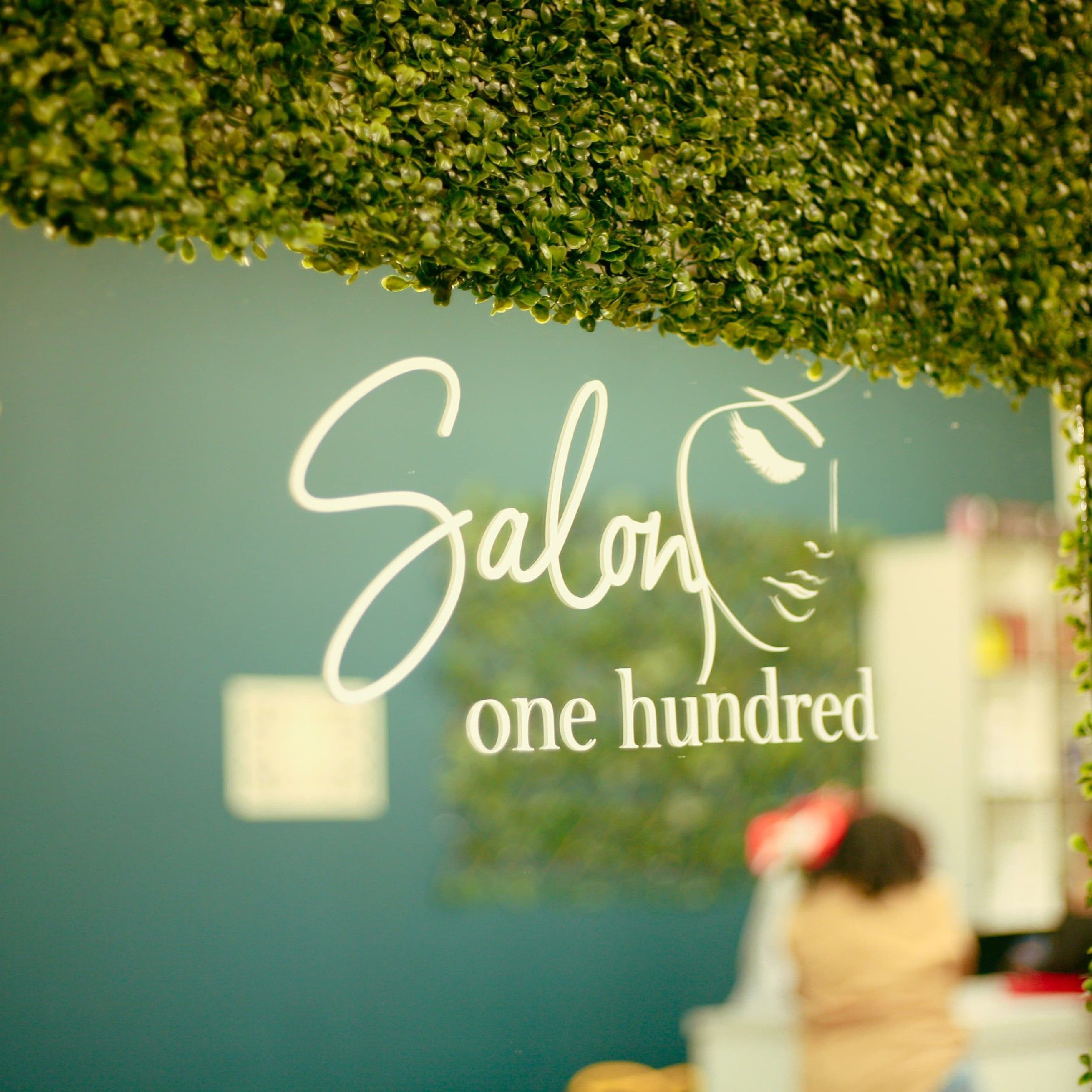 Salon One Hundred, Wamakersplein St, Shop 12 A, 7646, Paarl